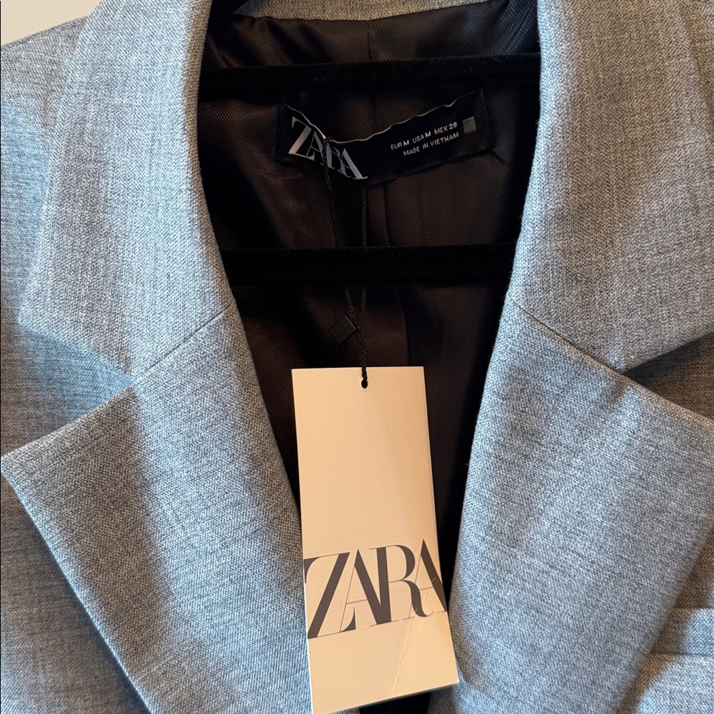 ZARA Light Gray Tailored Two-Button Blazer - Picture 2 of 7